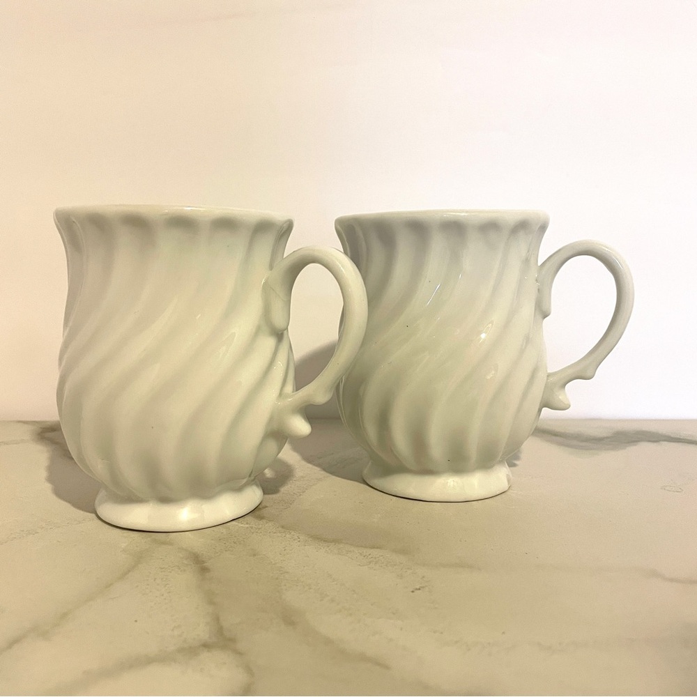VTG Set of 2 Hitkari Potteries Bone China White Swirl Mugs (India)